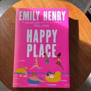 Emily Henry - Happy Place (Bright Pink Paperback)